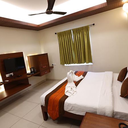 Raj Residency Otel Pondicherry Dış mekan fotoğraf